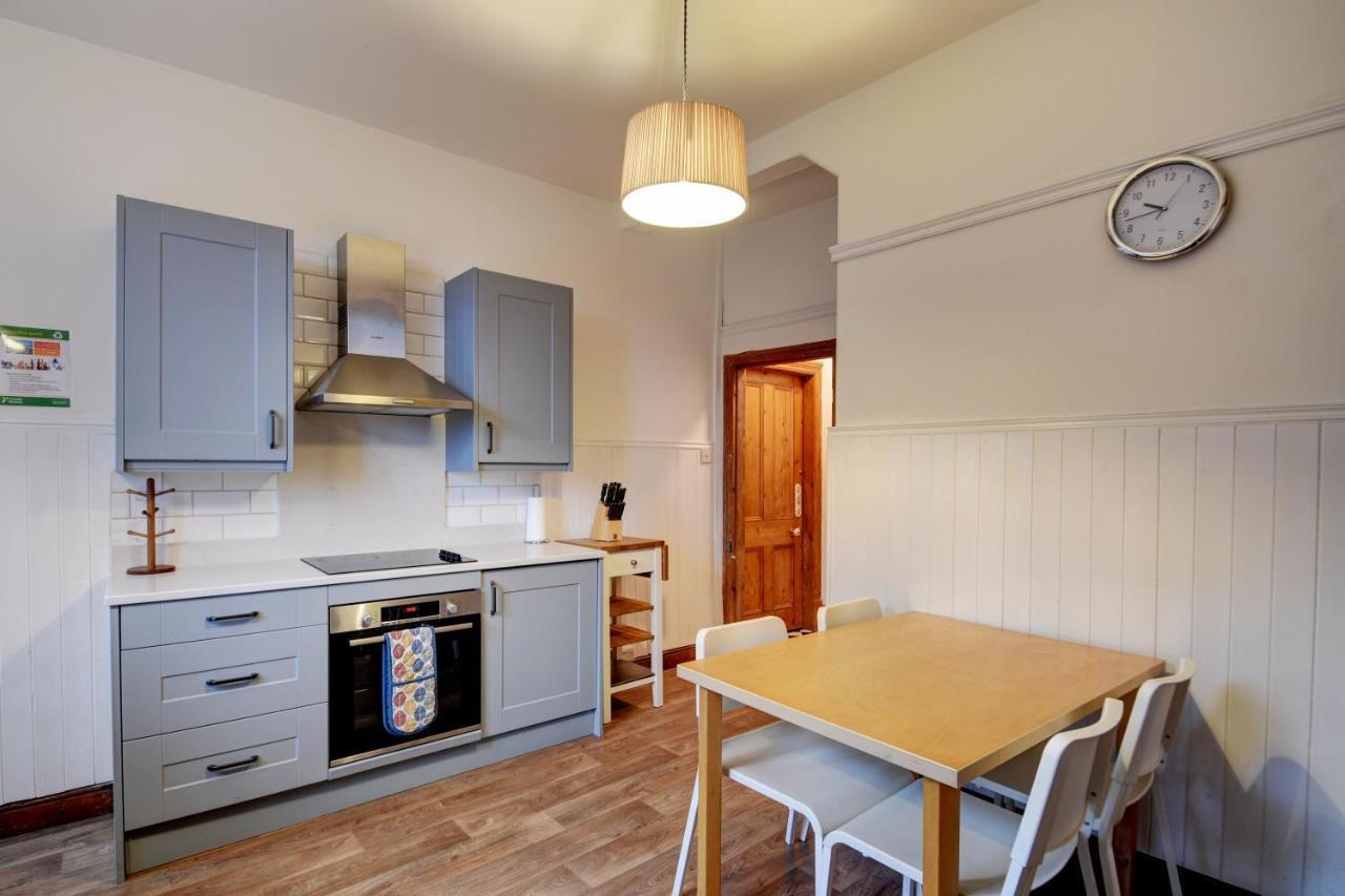 Spacious Victorian Townhouse Near Hcc With Off Street Parking Harrogate Dış mekan fotoğraf