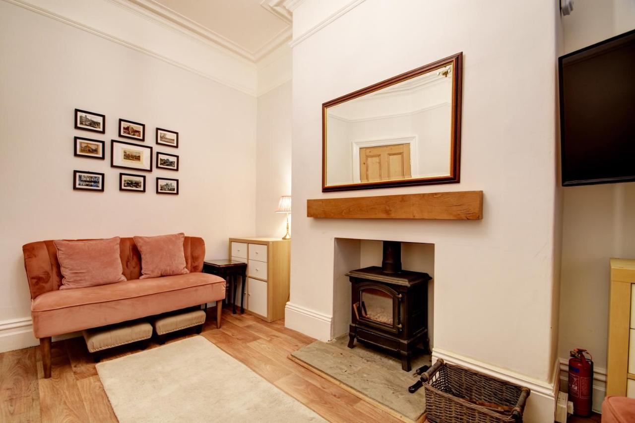 Spacious Victorian Townhouse Near Hcc With Off Street Parking Harrogate Dış mekan fotoğraf